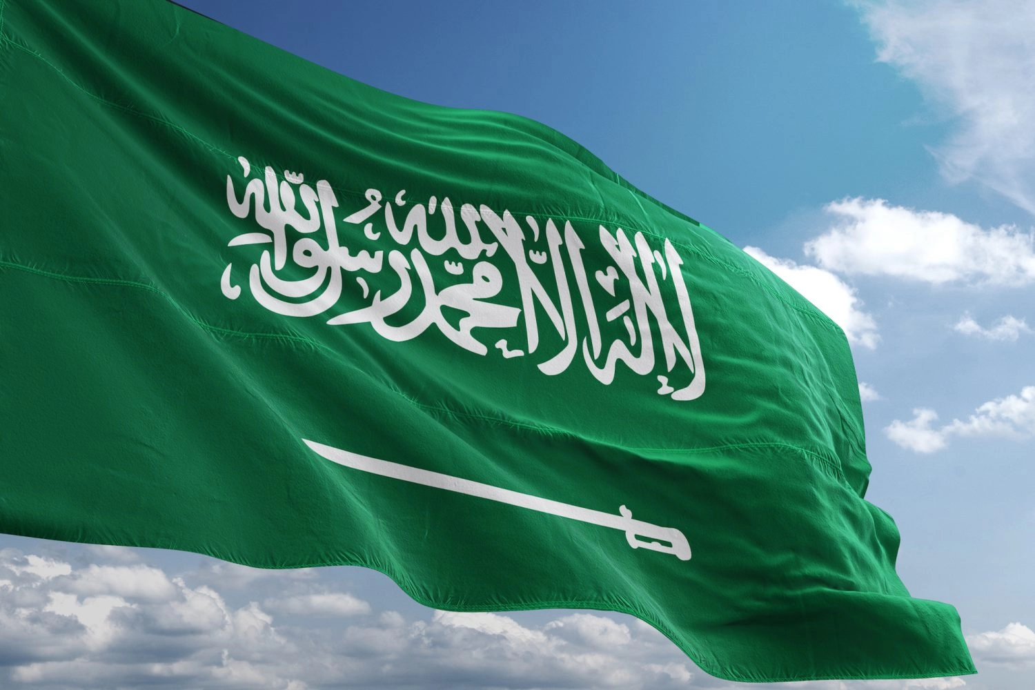 عاجل: السعودية تعلن رفع رسوم العمرة إلى هذا السعر